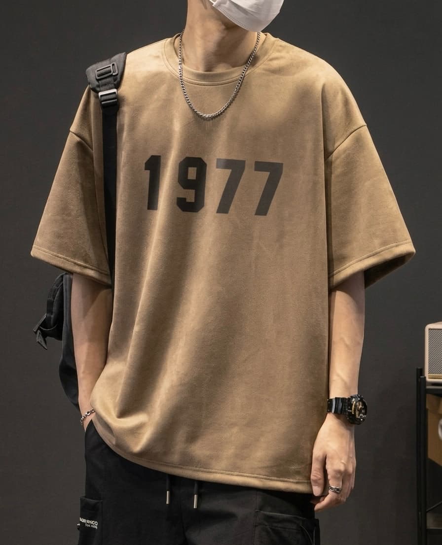 1977 OVERSIZED T-SHIRT